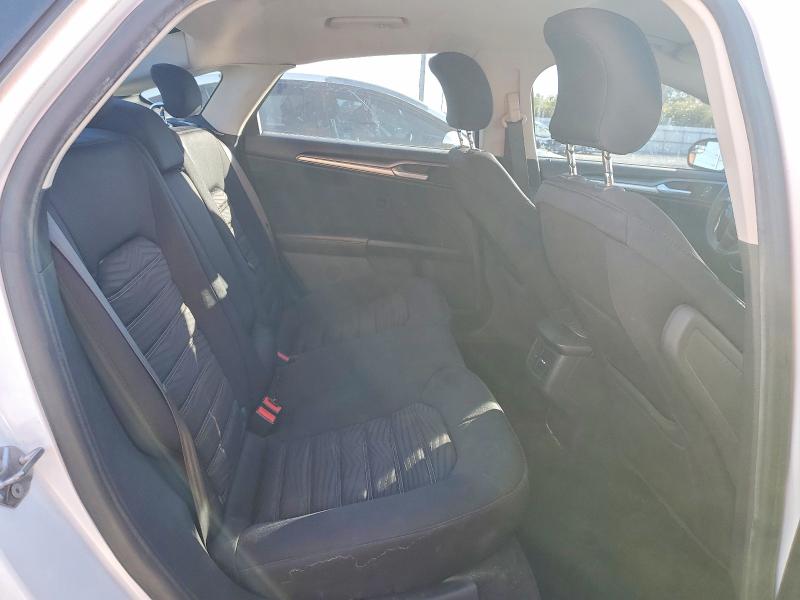 Photo 10 from auction – 2016 FORD FUSION SE with VIN 1FA6P0HD1G5106702