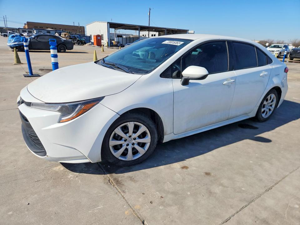 TOYOTA COROLLA LE 2024 with VIN 5YFB4MDE4RP118825 - Photo from auction
