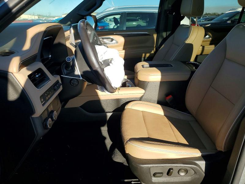 Photo 7 from auction – 2022 CHEVROLET SUBURBAN C with VIN 1GNSCFKD6NR329881