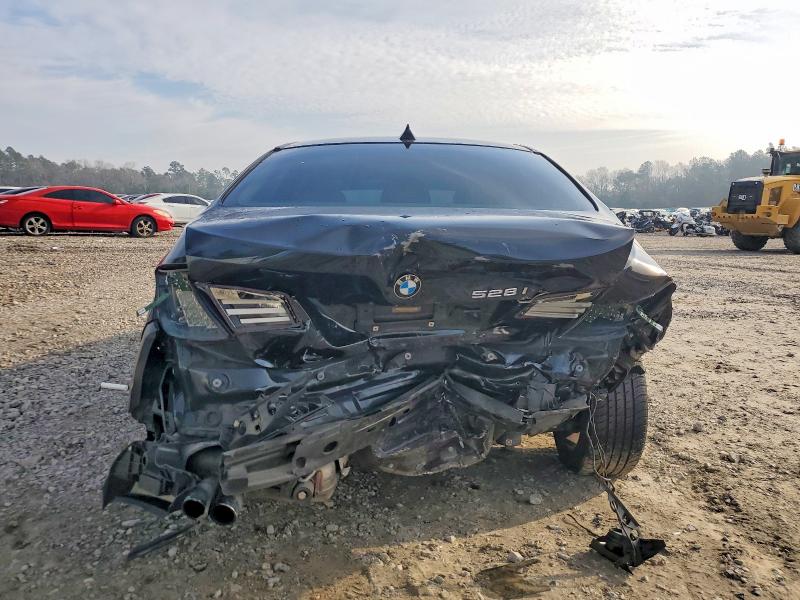 Photo 6 from auction – 2012 BMW 528 I with VIN WBAXG5C53CDW92229