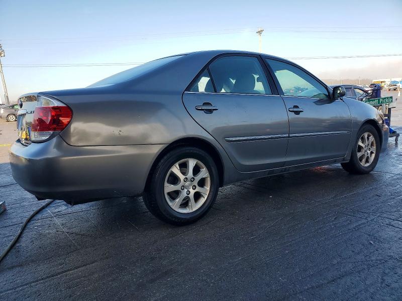 Photo 3 from auction – 2005 TOYOTA CAMRY with VIN 4T1BE30K35U581907