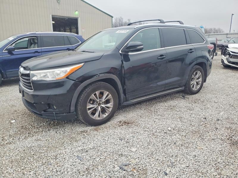 TOYOTA HIGHLANDER 2015 with VIN 5TDJKRFH2FS136605 - Photo from auction