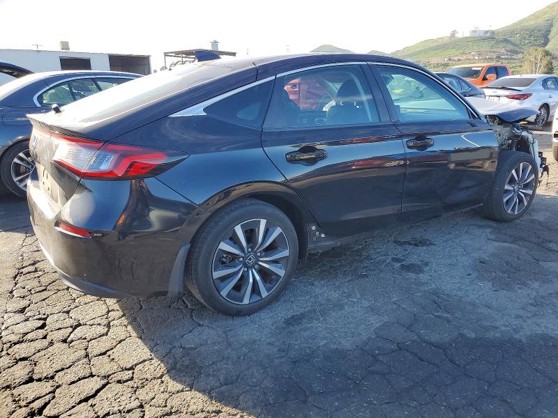 Photo 3 from auction – 2023 HONDA CIVIC with VIN 19XFL1H75PE004104