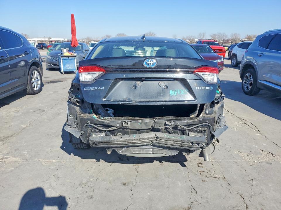 Photo 6 from auction – 2022 TOYOTA COROLLA with VIN JTDEAMDE1NJ058734