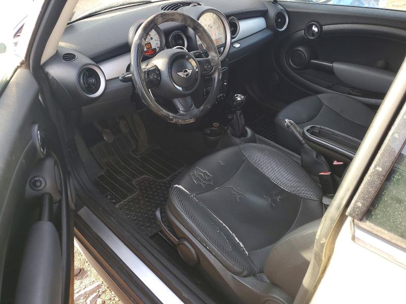Photo 8 from auction – 2011 MINI COOPER with VIN WMWZF3C59BTX82232