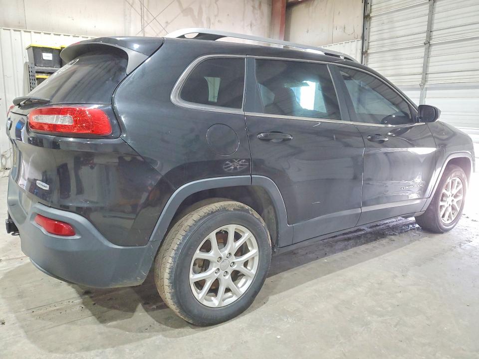 Photo 3 from auction – 2015 JEEP CHEROKEE with VIN 1C4PJMCS0FW692542