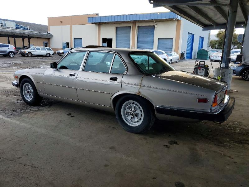 Photo 2 from auction – 1987 JAGUAR XJ6 with VIN SAJAY1341HC468736