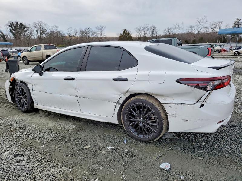 Photo 2 from auction – 2022 TOYOTA CAMRY with VIN 4T1G11AK6NU014434