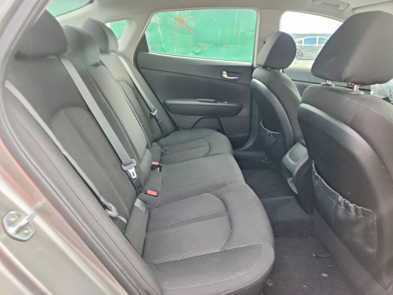 Photo 10 from auction – 2016 KIA OPTIMA LX with VIN 5XXGT4L30GG076104