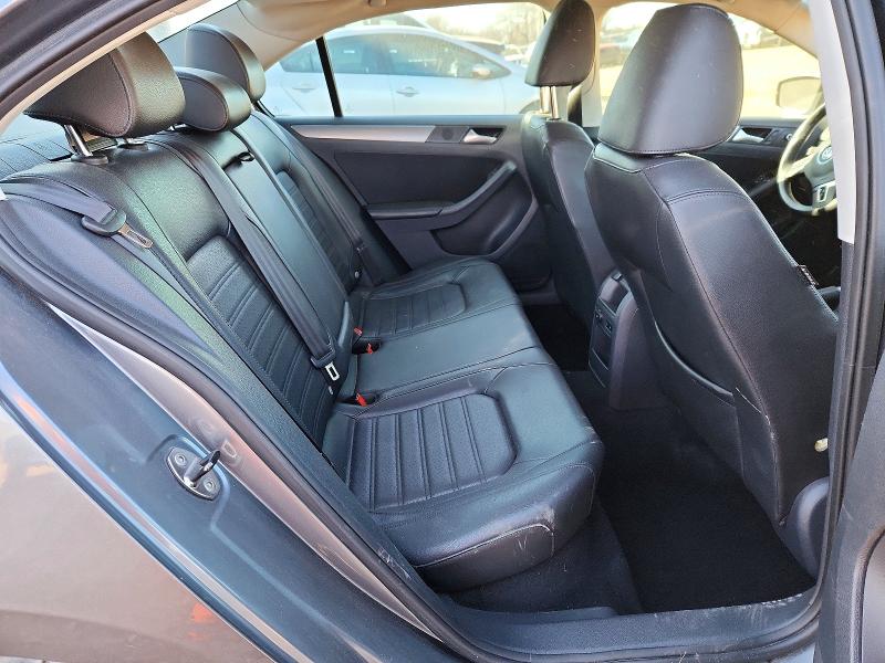 Photo 10 from auction – 2014 VOLKSWAGEN JETTA SEL with VIN 3VWL17AJ1EM212935