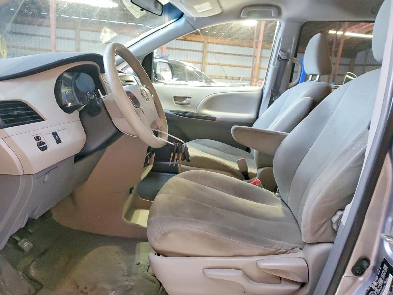 Photo 7 from auction – 2011 TOYOTA SIENNA with VIN 5TDZK3DC9BS027561