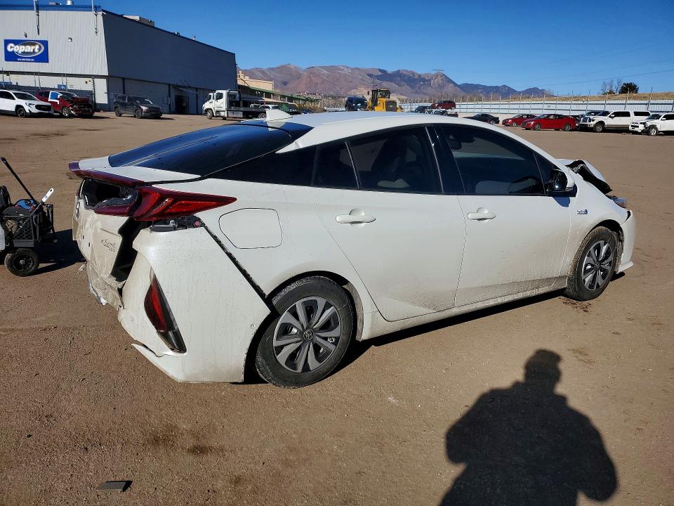Photo 3 from auction – 2019 TOYOTA PRIUS PRIME with VIN JTDKARFP6K3108865