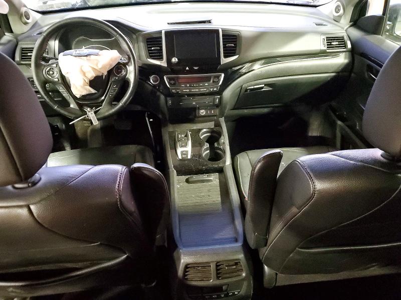 Photo 8 from auction – 2017 HONDA PILOT TOUR with VIN 5FNYF6H95HB056293