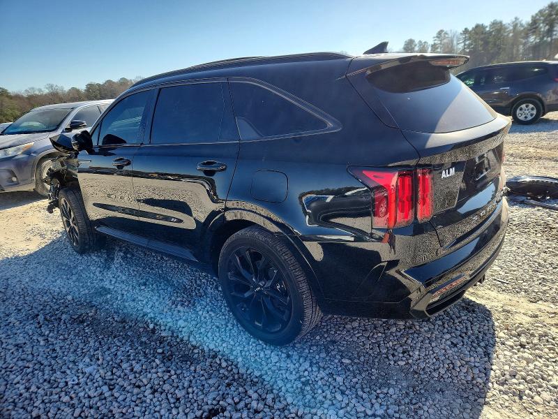 Photo 2 from auction – 2022 KIA SORENTO with VIN 5XYRK4LF9NG097130