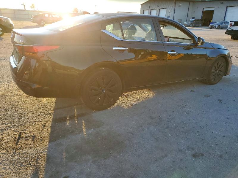 Photo 3 from auction – 2022 NISS ALTIMA with VIN 1N4BL4DV1NN375182