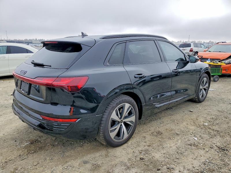 Photo 3 from auction – 2024 AUDI Q8 E-TRON with VIN WA14AAGE7RB012910