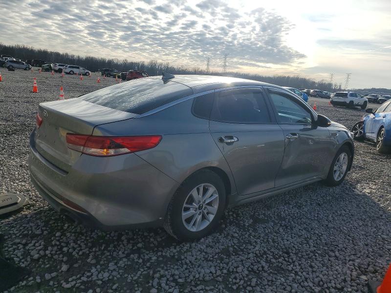 Photo 3 from auction – 2016 KIA OPTIMA LX with VIN 5XXGT4L35GG114538