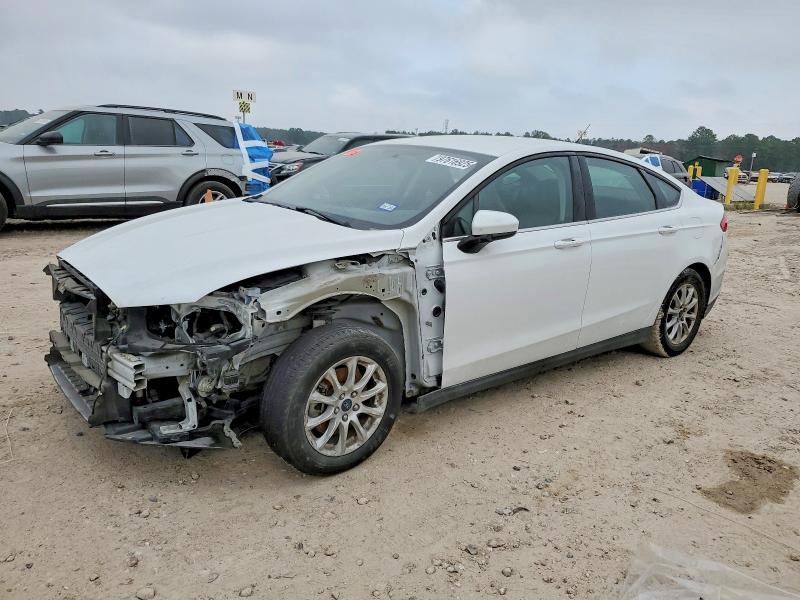 FORD FUSION 2016 مع رقم تعريف المركبة 3FA6P0G71GR285414 - صورة من المزاد