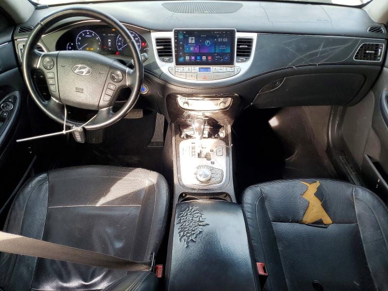 Photo 8 from auction – 2013 HYUNDAI GENESIS 3. with VIN KMHGC4DD7DU256186