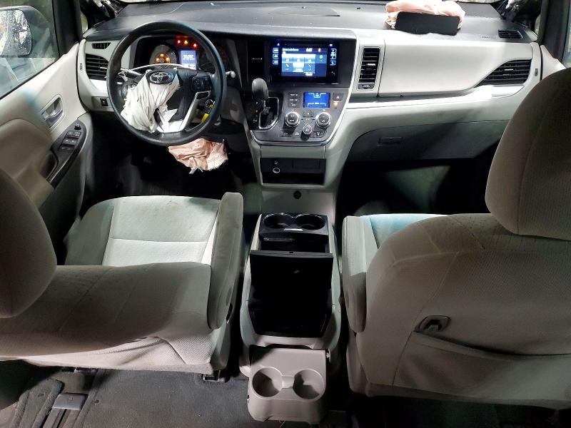 Photo 8 from auction – 2016 TOYOTA SIENNA LE with VIN 5TDKK3DC4GS753790