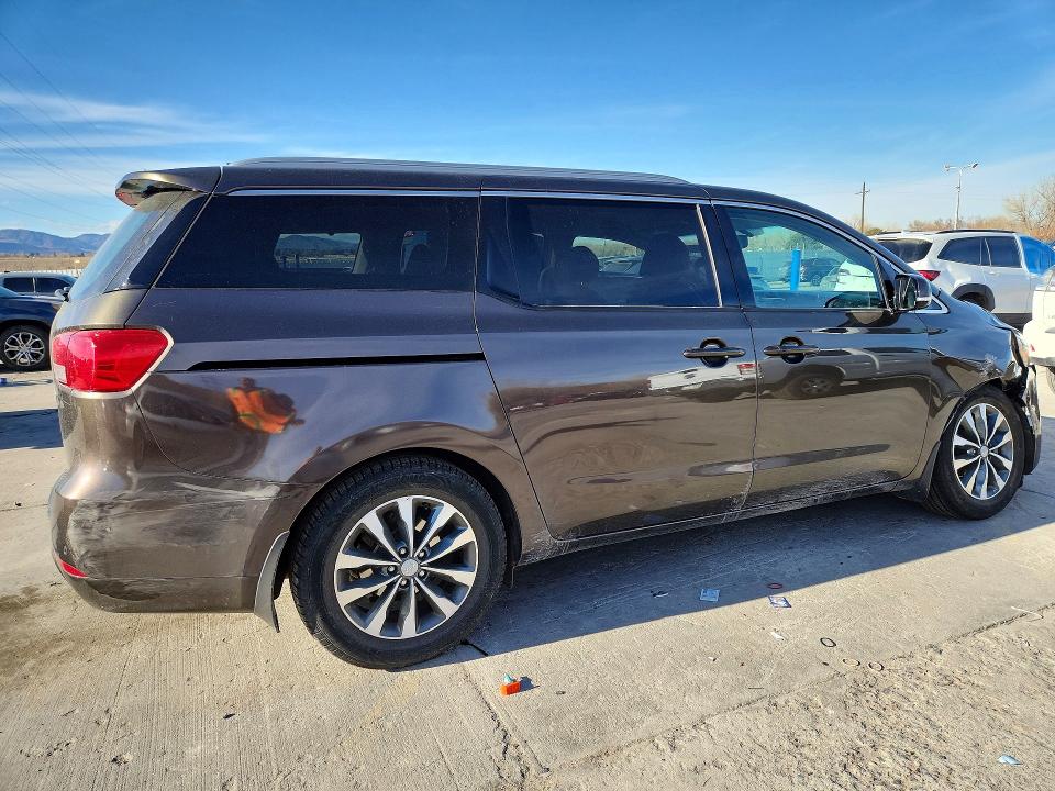 Photo 3 from auction – 2016 KIA SEDONA with VIN KNDMC5C16G6170879