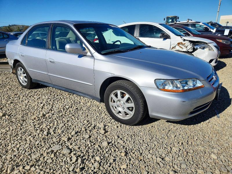 Photo 4 from auction – 2002 HONDA ACCORD with VIN JHMCG66832C008215
