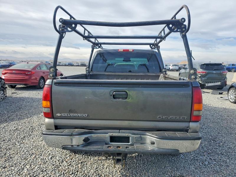 Photo 6 from auction – 2000 CHEVROLET SILVERADO with VIN 1GCEK19TXYZ260691