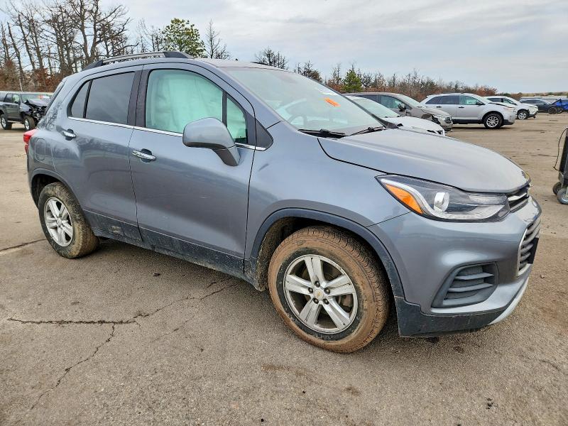 Photo 4 from auction – 2019 CHEVROLET TRAX with VIN KL7CJLSB9KB941963