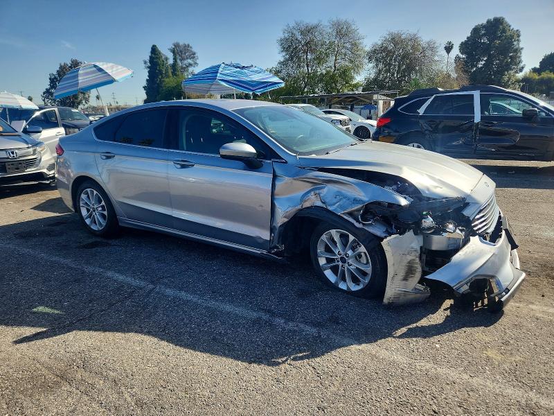 Photo 4 from auction – 2020 FORD FUSION with VIN 3FA6P0LU2LR221226