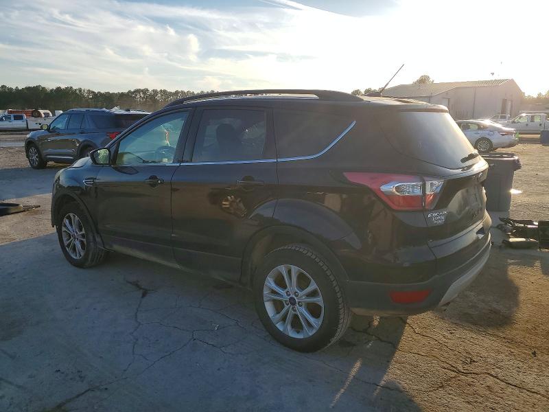Photo 2 from auction – 2018 FORD ESCAPE with VIN 1FMCU0GD5JUA35455