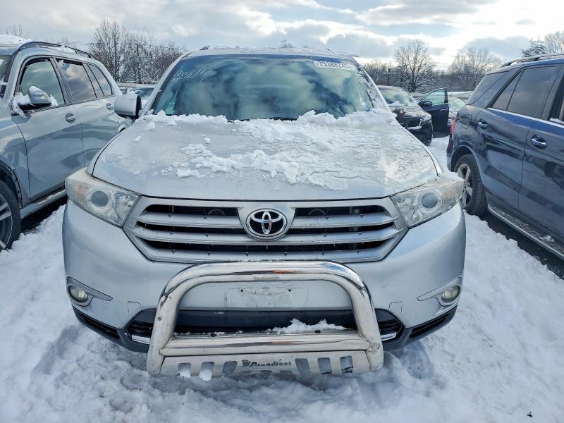Photo 5 from auction – 2013 TOYOTA HIGHLANDER with VIN 5TDDK3EH1DS207737