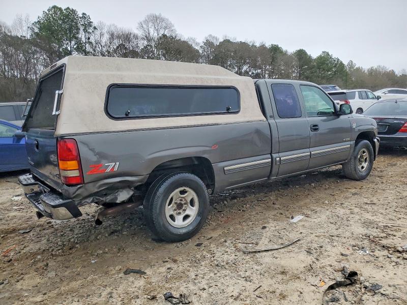 Photo 3 from auction – 2000 CHEVROLET SILVERADO with VIN 1GCEK19T5YE276708