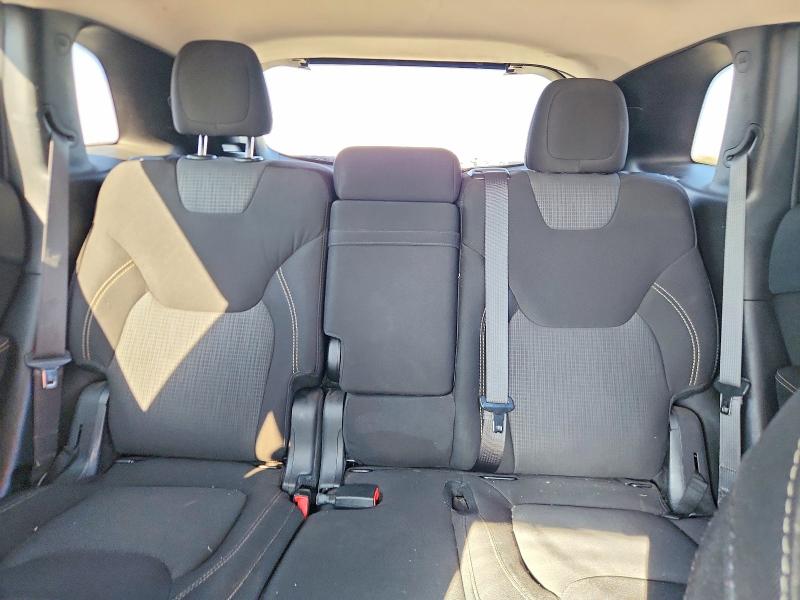 Photo 10 from auction – 2015 JEEP CHEROKEE L with VIN 1C4PJLCB2FW782706