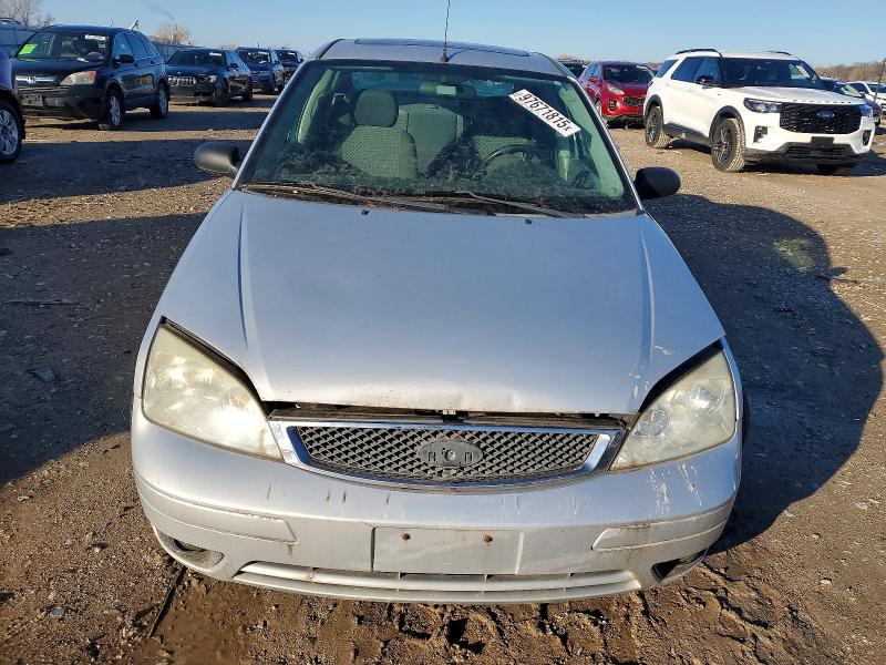 Foto 5 de la subasta – 2005 FORD FOCUS con VIN 1FAHP34N25W282254
