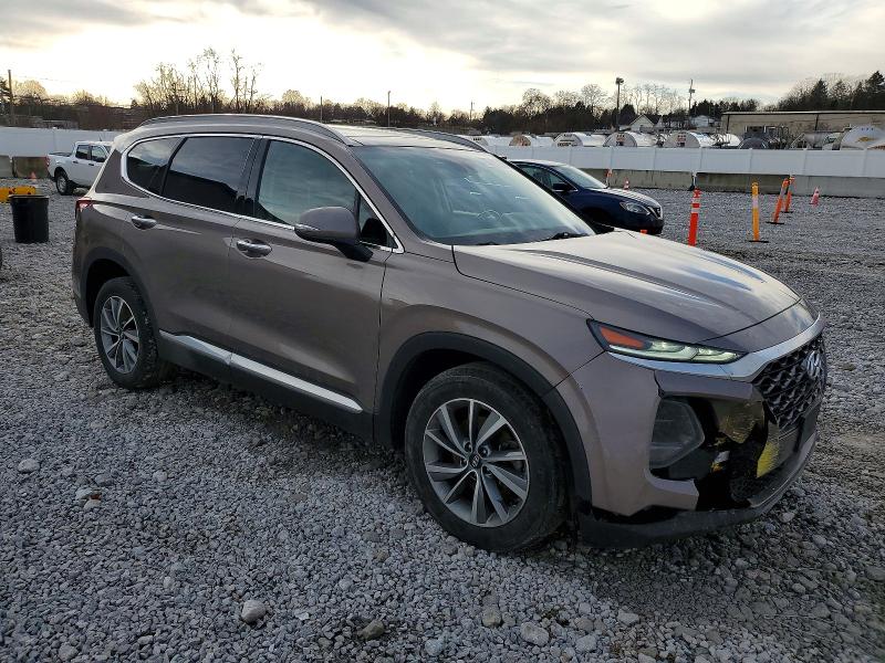 Photo 4 from auction – 2019 HYUNDAI SANTA FE with VIN 5NMS5CAD6KH034881