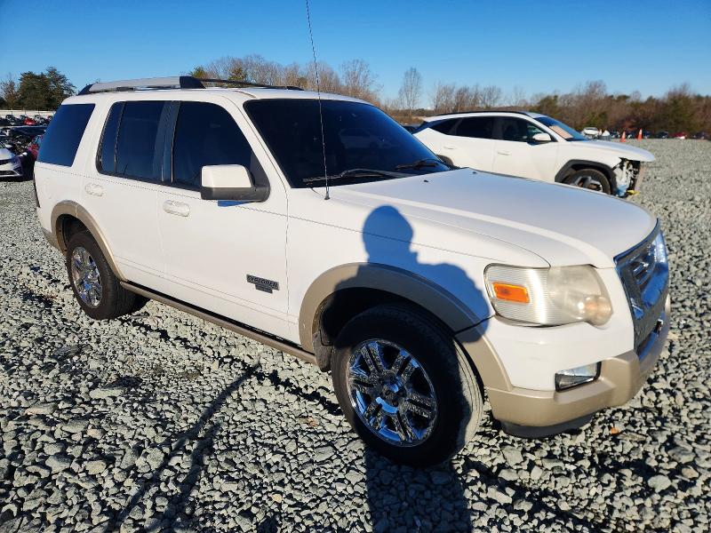 Photo 4 from auction – 2007 FORD EXPLORER E with VIN 1FMEU64EX7UA36408