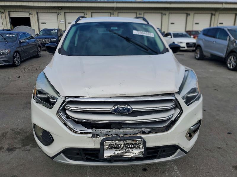 Photo 5 from auction – 2017 FORD ESCAPE with VIN 1FMCU0GD3HUD49616