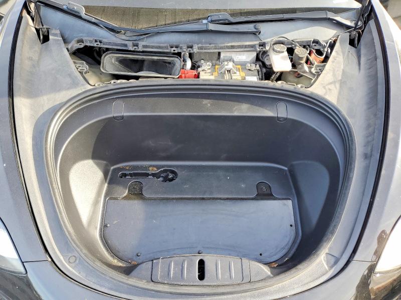 Photo 11 from auction – 2019 TESLA MODEL 3 with VIN 5YJ3E1EA5KF296689