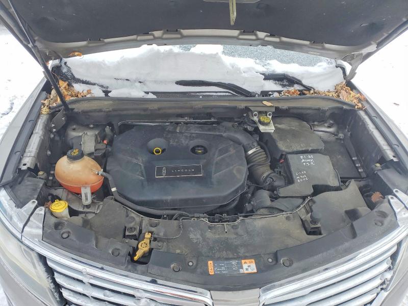 Photo 12 from auction – 2017 LINCOLN MKC RESERV with VIN 5LMCJ3D9XHUL47482