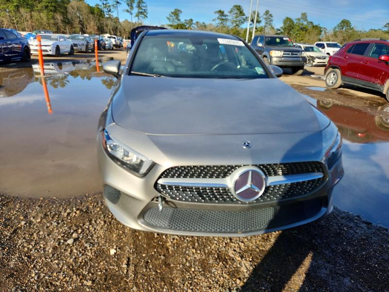 Photo 5 from auction – 2019 MERCEDES-BENZ A with VIN WDD3G4EB7KW033206