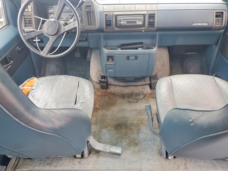 Photo 8 from auction – 1990 CHEVROLET ASTRO with VIN 1GNDM15Z9LB168092