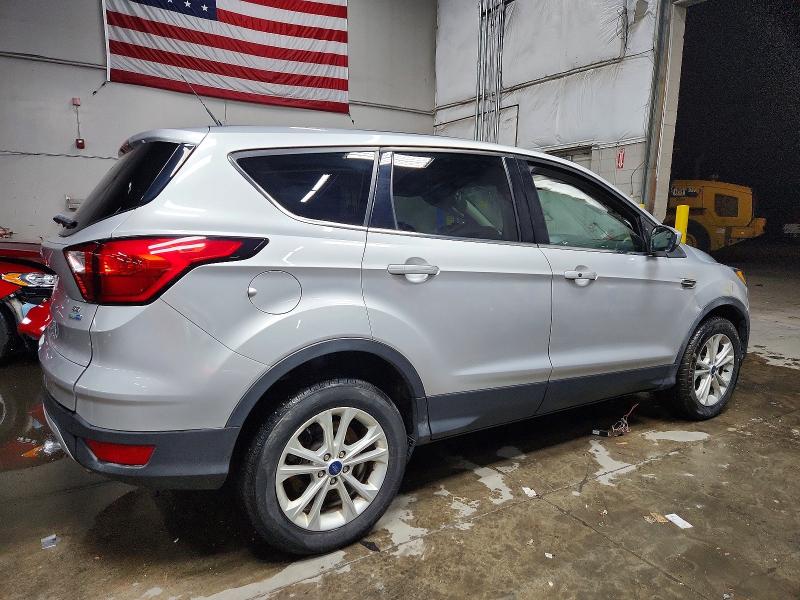 Photo 3 from auction – 2019 FORD ESCAPE with VIN 1FMCU9GD7KUA78071