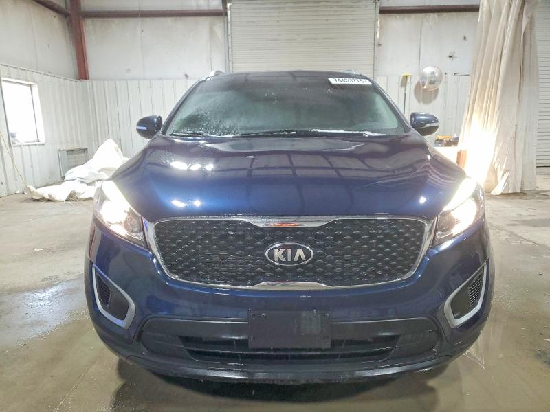 Photo 5 from auction – 2017 KIA SORENTO LX with VIN 5XYPGDA53HG228558