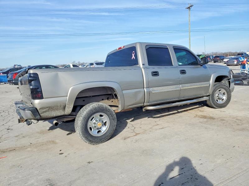 Photo 3 from auction – 2003 CHEVROLET SILVERADO with VIN 1GCGC13U53F142744