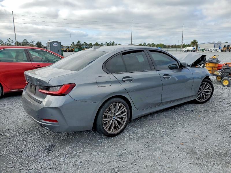 Photo 3 from auction – 2023 BMW 330I with VIN 3MW69FF04P8D12040