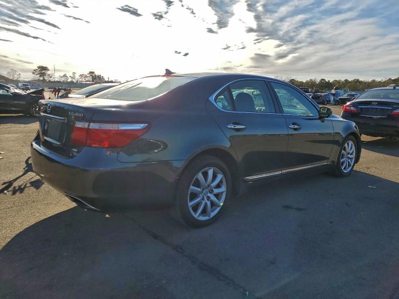 Photo 3 from auction – 2009 LEXUS LS 460 with VIN JTHCL46F495003425