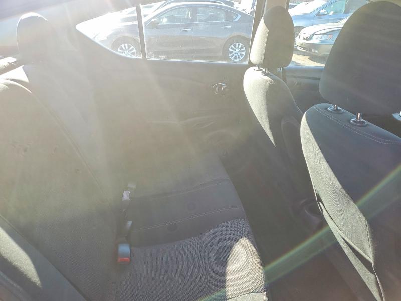 Photo 10 from auction – 2015 NISSAN VERSA S with VIN 3N1CN7AP0FL949212