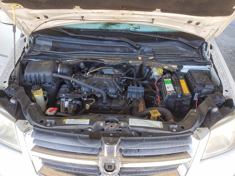 Photo 12 from auction – 2010 DODGE GRAND CARA with VIN 2D4RN5D11AR341782