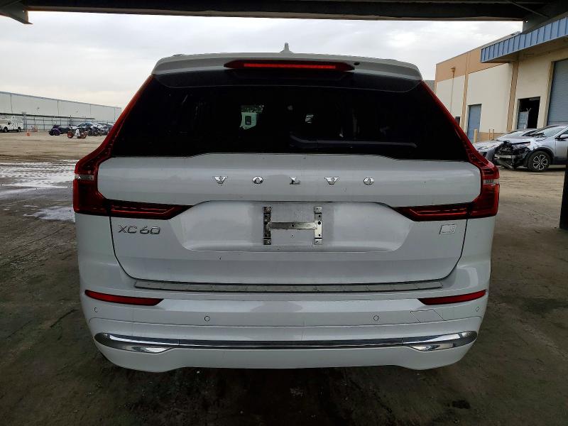 Снимка 6 от търг – 2022 VOLVO XC60 T8 RE с VIN YV4BR0DL2N1951219