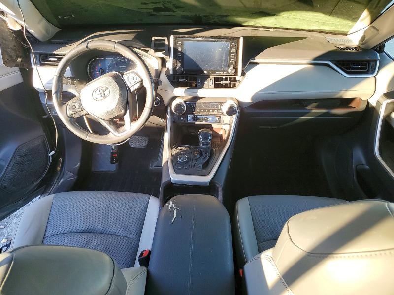 Photo 8 from auction – 2019 TOYOTA RAV4 LIMIT with VIN JTMN1RFV7KD520251